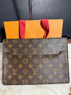Louis Vuitton Pochette Homme Clutch Pouch Monogram Unisex